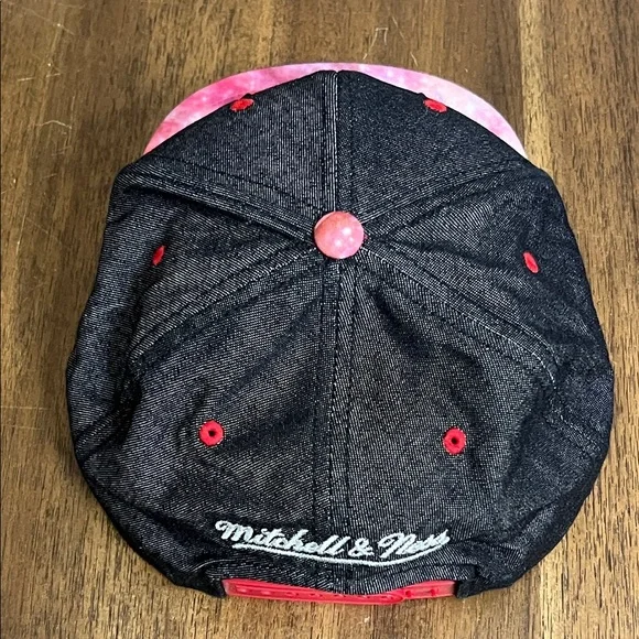 Mitchell & Ness Chicago Bulls Tie Dye Brim Embroidered SnapBack Hat - Picture 6 of 14